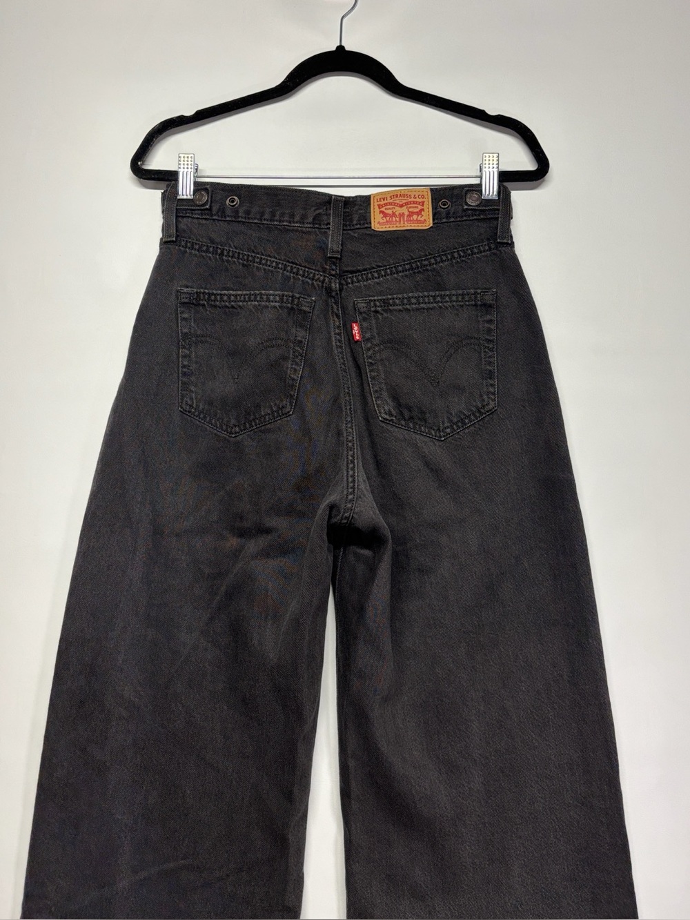 ✨Levi's Cinch Baggy Women's Jeans Size 26 - Picture 6 of 15